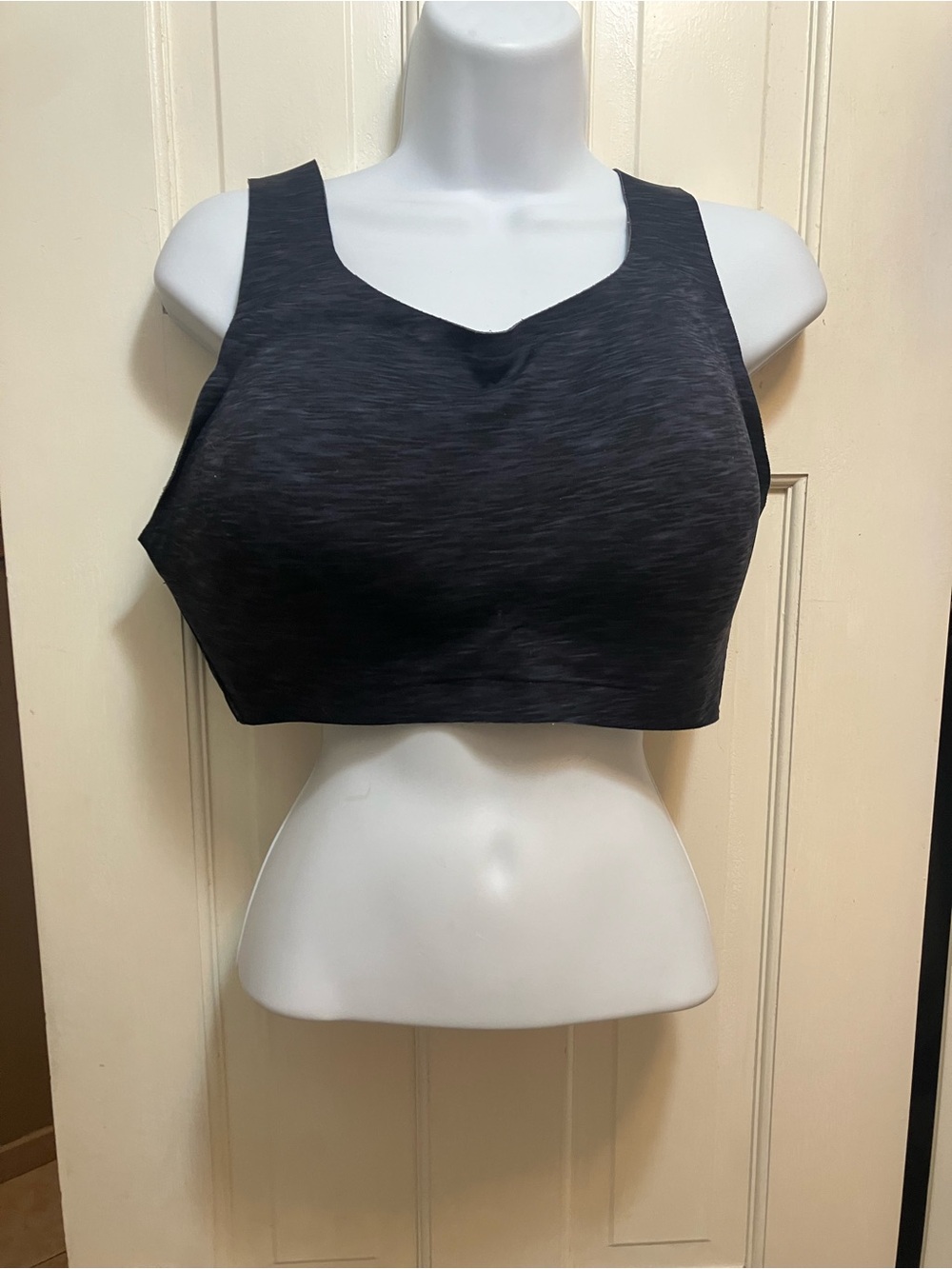 Lululemon size 38DD